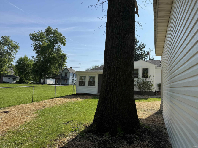 Listing Image 32