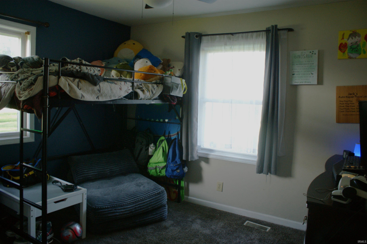 Listing Image 18