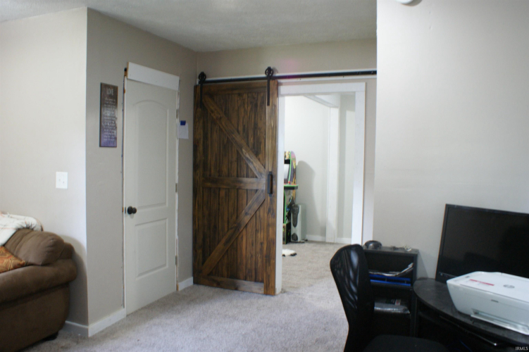 Listing Image 28