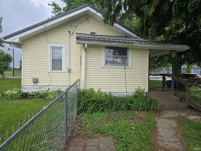 Listing Image 17
