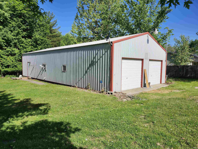 Listing Image 6