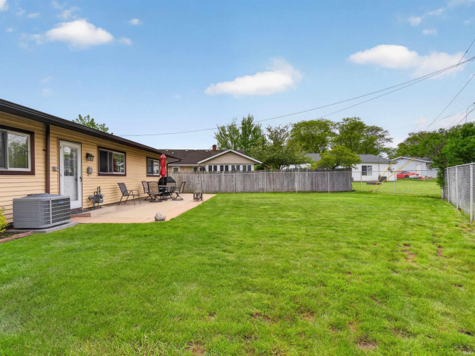 Listing Image 28