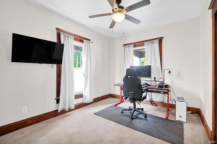 Listing Image 18