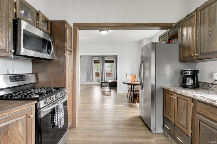 Listing Image 15
