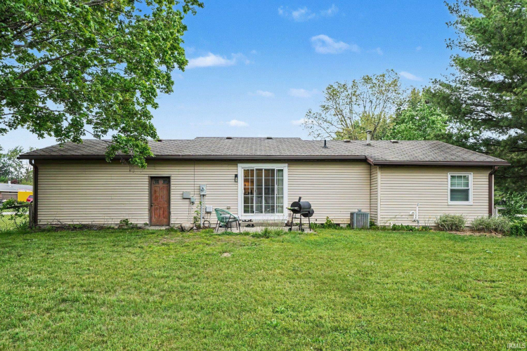 Listing Image 19