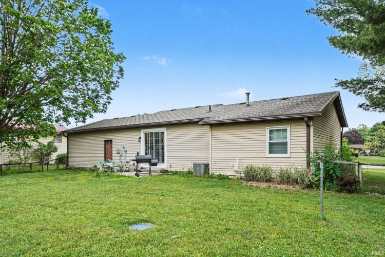 Listing Image 20