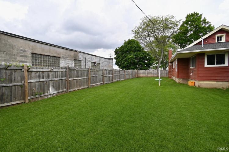 Listing Image 23