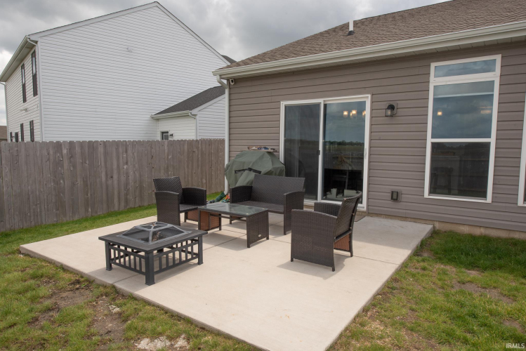 Listing Image 7