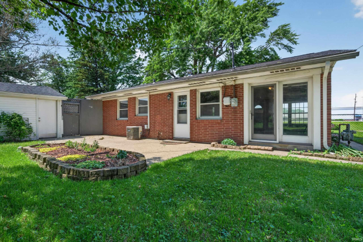 Listing Image 19