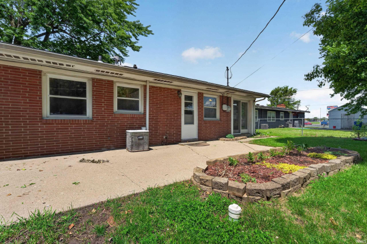 Listing Image 20