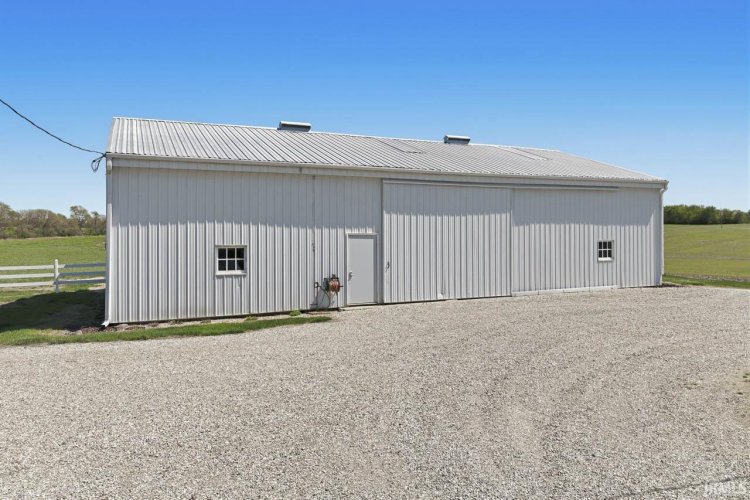 Listing Image 32