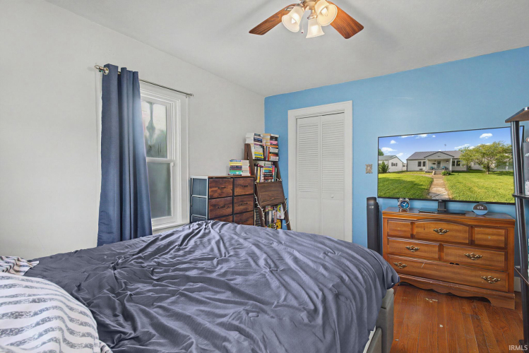 Listing Image 14