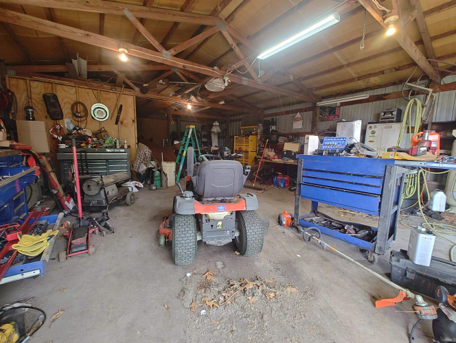 Listing Image 15