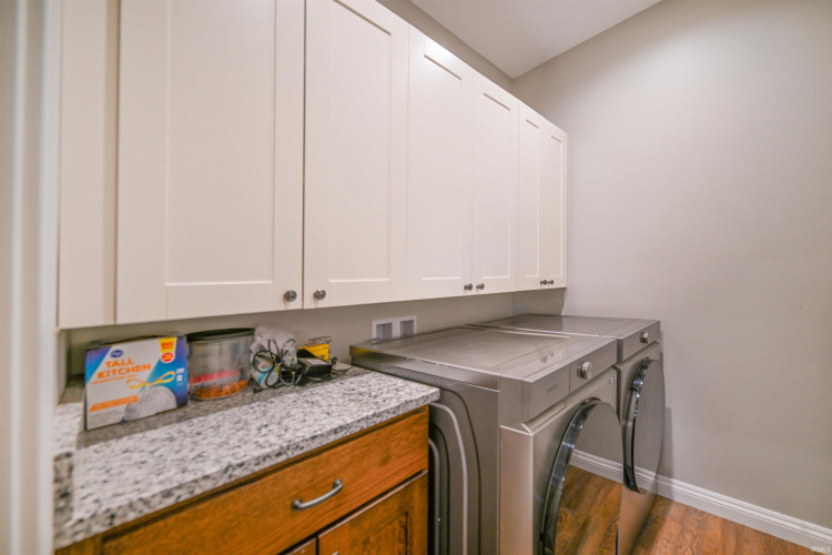 Listing Image 22