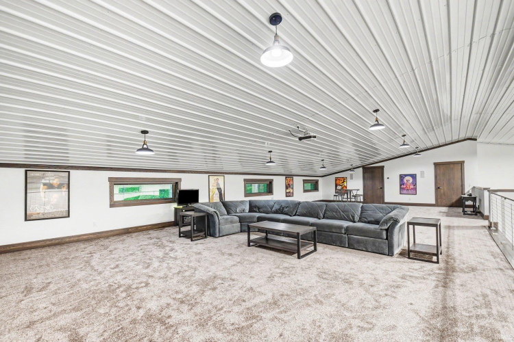 Listing Image 29