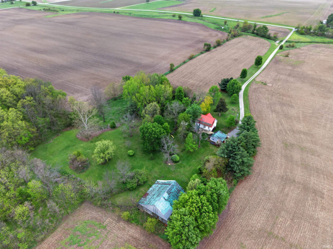 Listing Image 4
