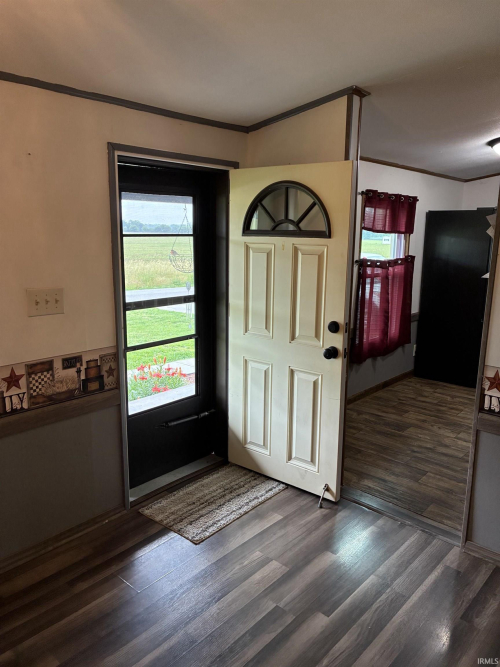 Listing Image 9