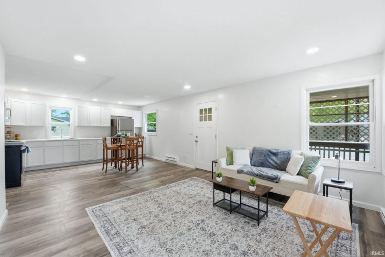 Listing Image 15