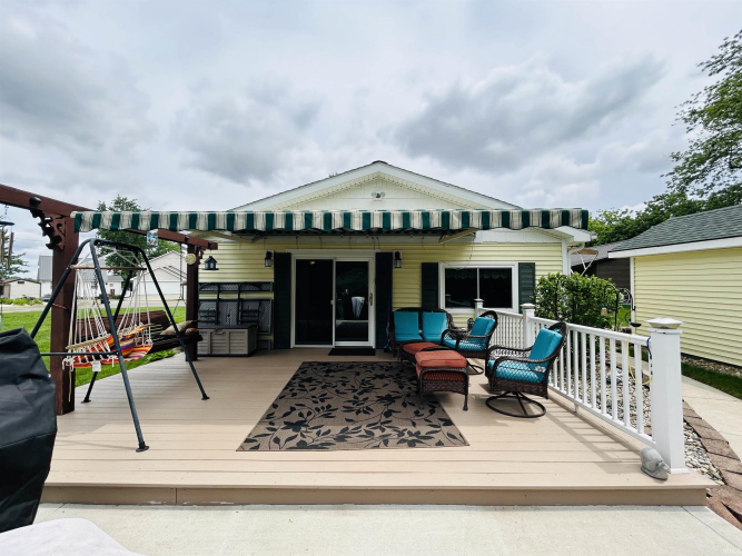 Listing Image 11