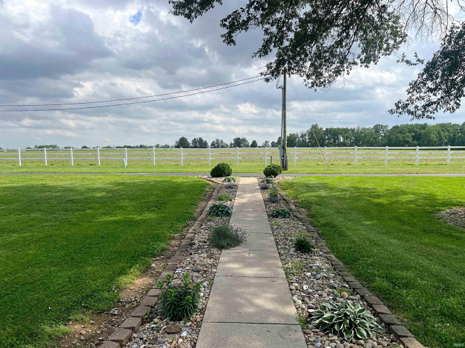 Listing Image 32