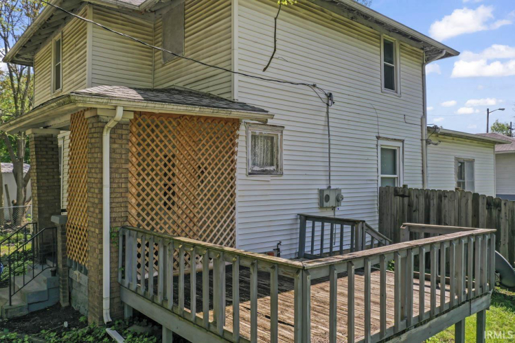 Listing Image 4