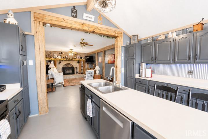Listing Image 14