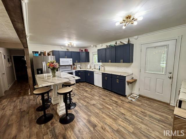 Listing Image 5