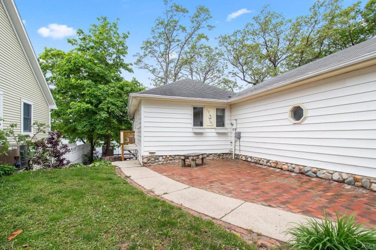 Listing Image 23