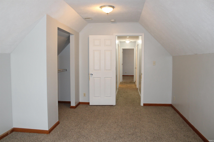 Listing Image 28