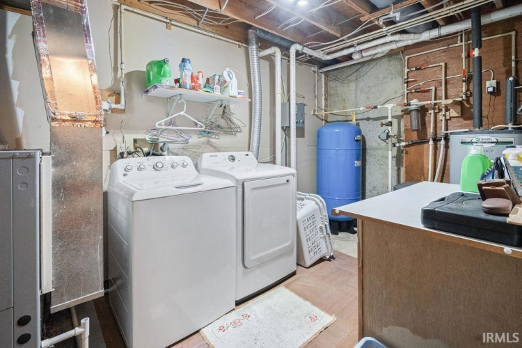 Listing Image 16