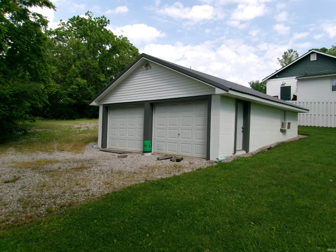 Listing Image 16