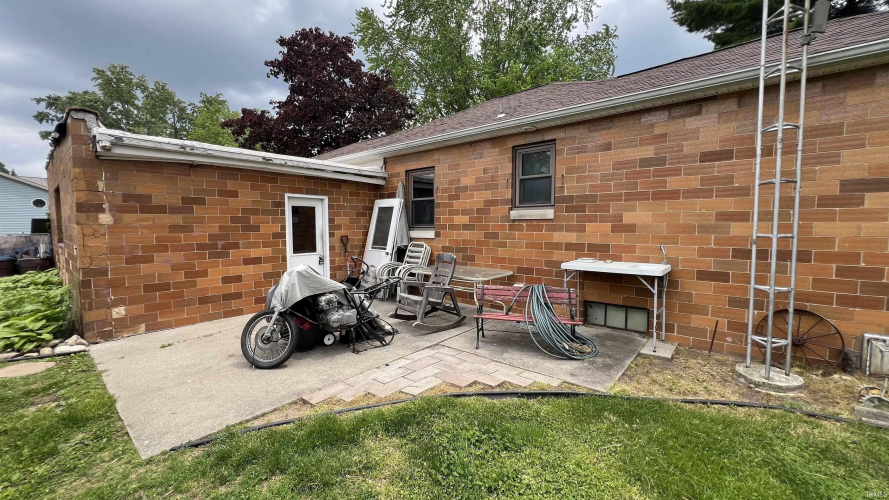 Listing Image 15