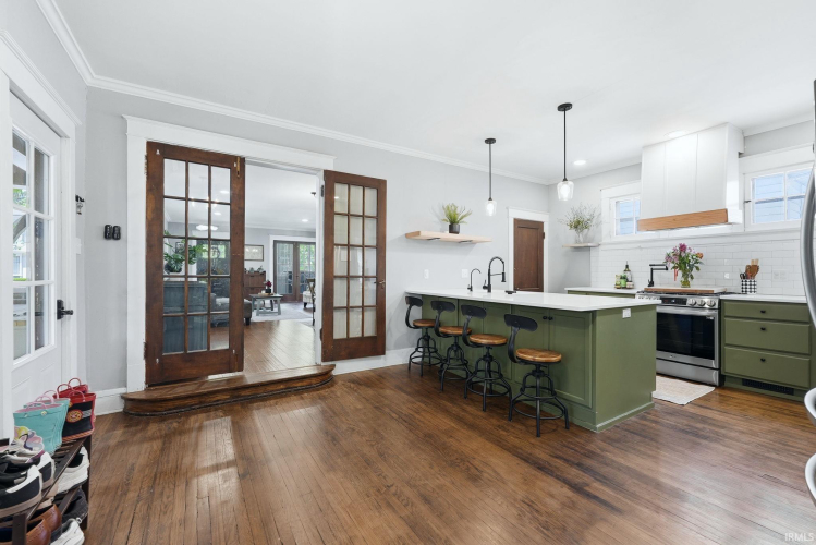 Listing Image 15
