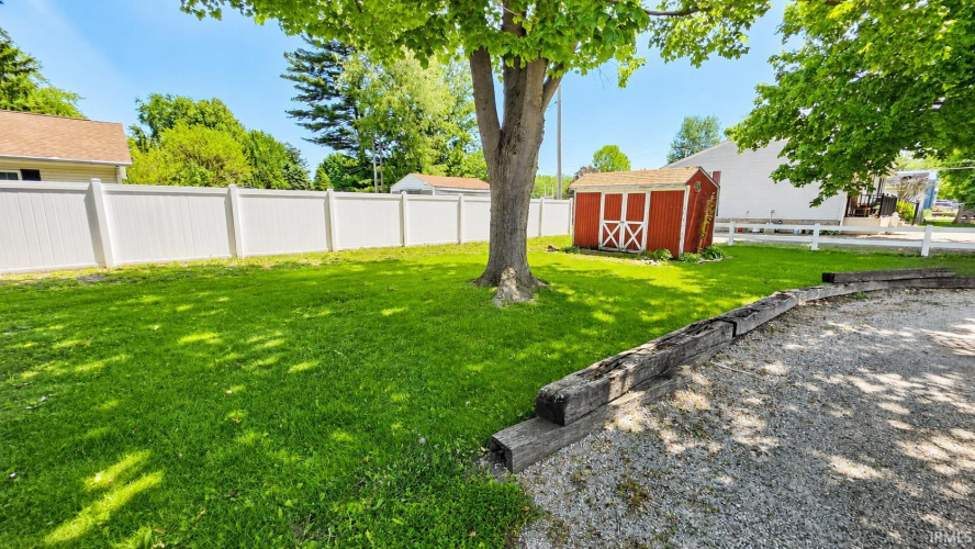 Listing Image 5