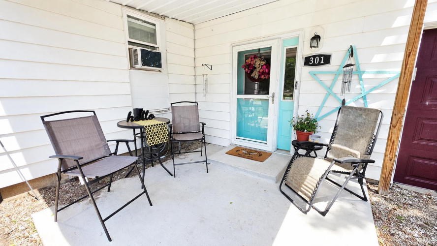 Listing Image 9
