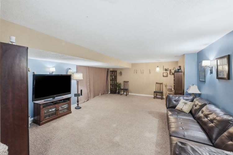 Listing Image 28