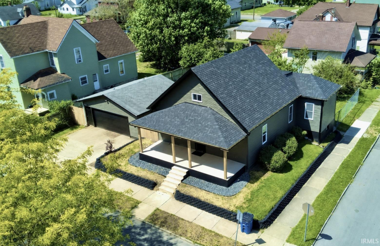 Listing Image 3