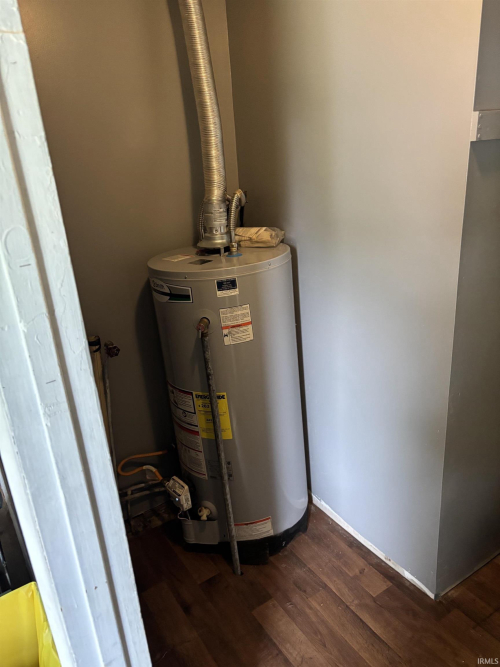 Listing Image 11