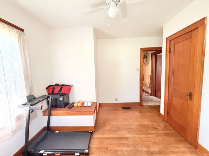 Listing Image 33