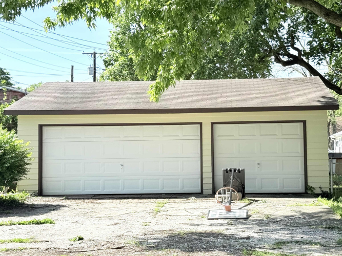 Listing Image 36