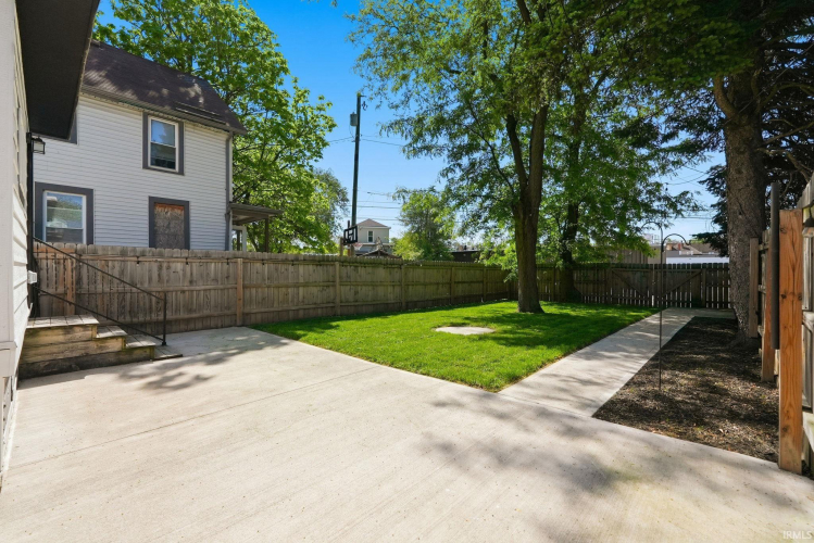 Listing Image 33