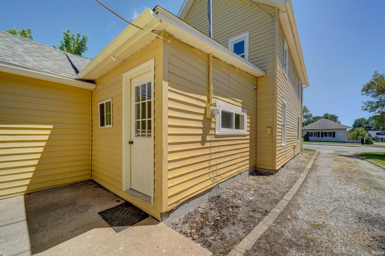 Listing Image 32
