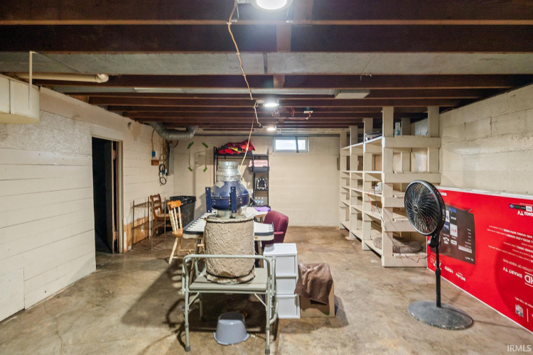 Listing Image 16