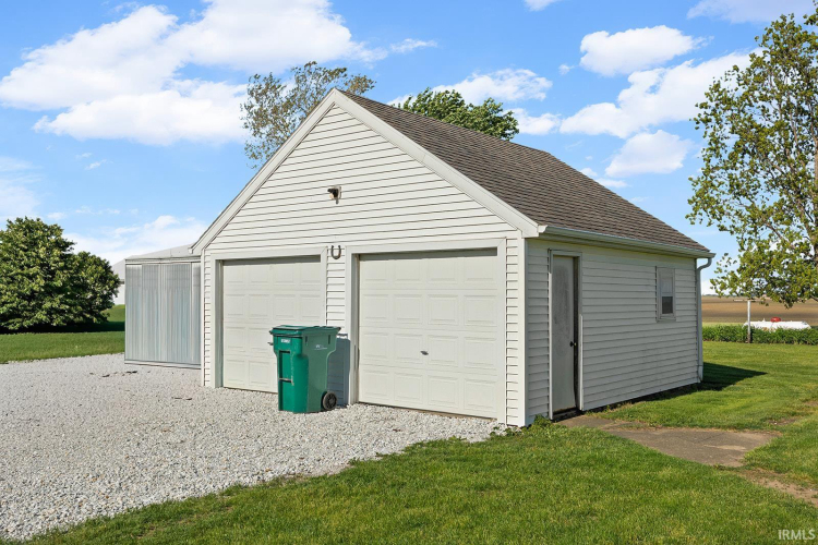 Listing Image 20