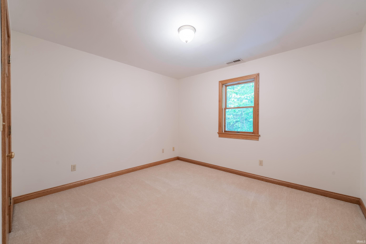 Listing Image 24