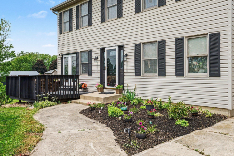 Listing Image 2