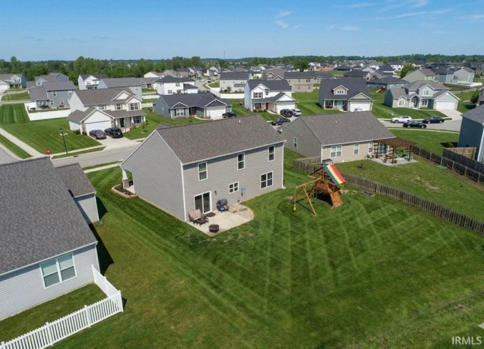 Listing Image 18