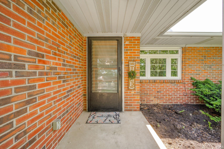 Listing Image 18