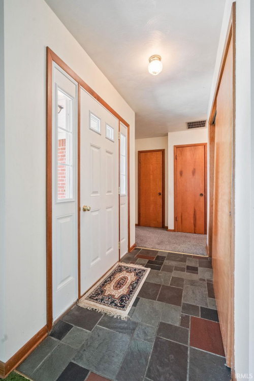 Listing Image 27