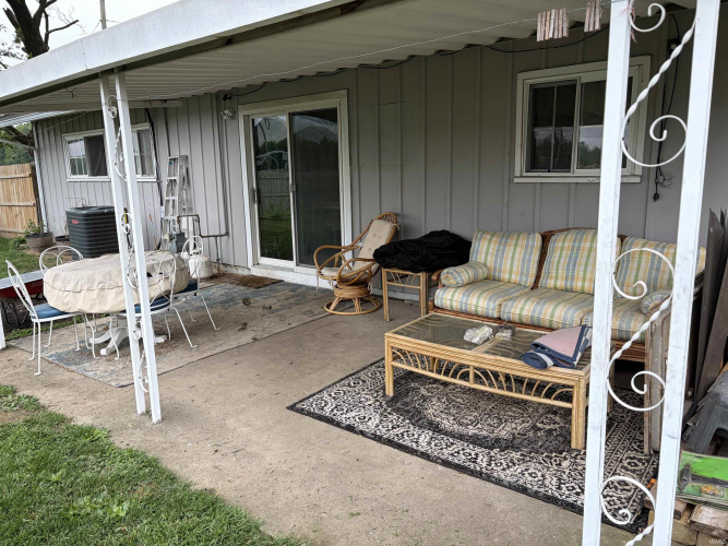 Listing Image 10